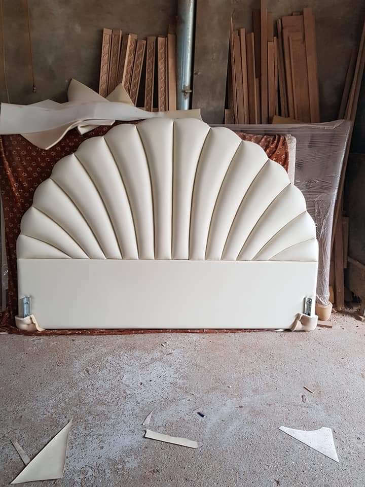 mẫu giường châu âu